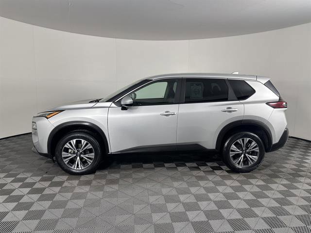 Used 2023 Nissan Rogue SV image 8