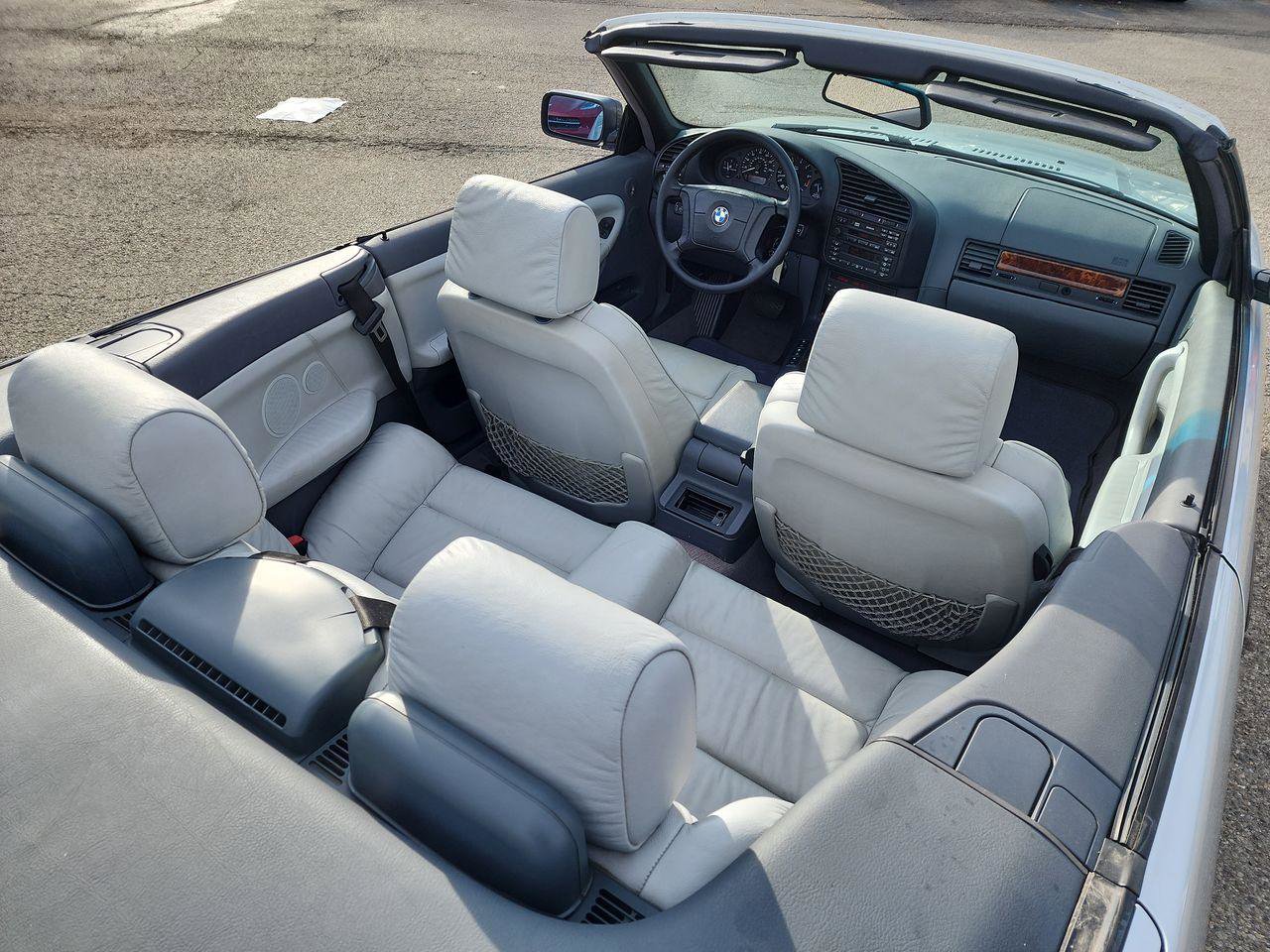 Used 1998 BMW 328i Convertible image 24