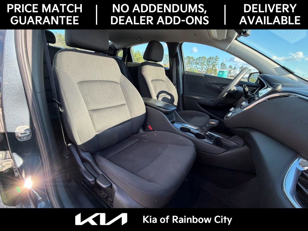 Used 2021 Chevrolet Malibu LT image 22