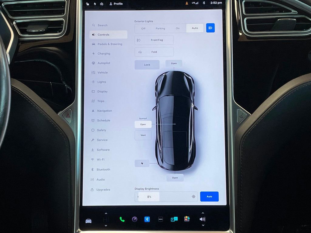 Used 2016 Tesla Model S 70D image 28