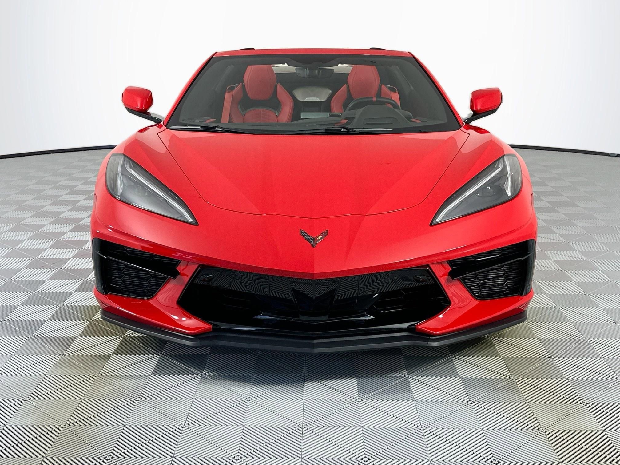 Used 2021 Chevrolet Corvette Stingray Premium Conv w/ Z51 Performance Package image 2