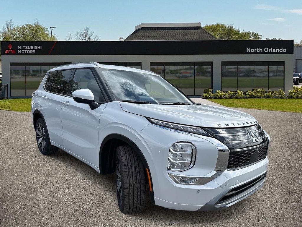 New 2026 Mitsubishi Outlander SEL image 2