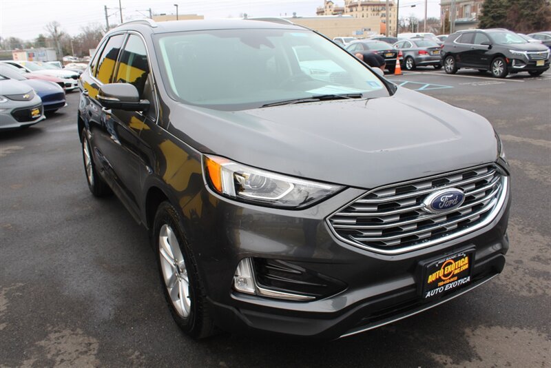 Used 2020 Ford Edge SEL w/ Convenience Package AWD/4WD image 4