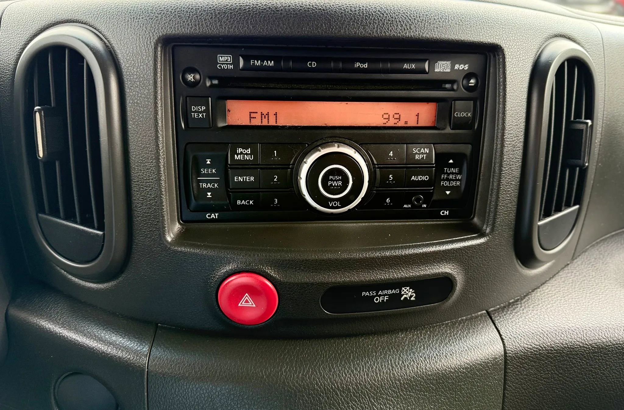 Used 2011 Nissan Cube 1.8 SL w/ Interior Designer Pkg image 16