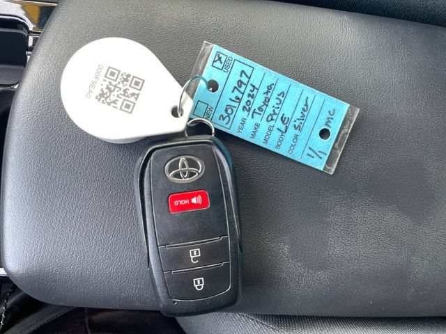 Used 2024 Toyota Prius LE FWD image 18