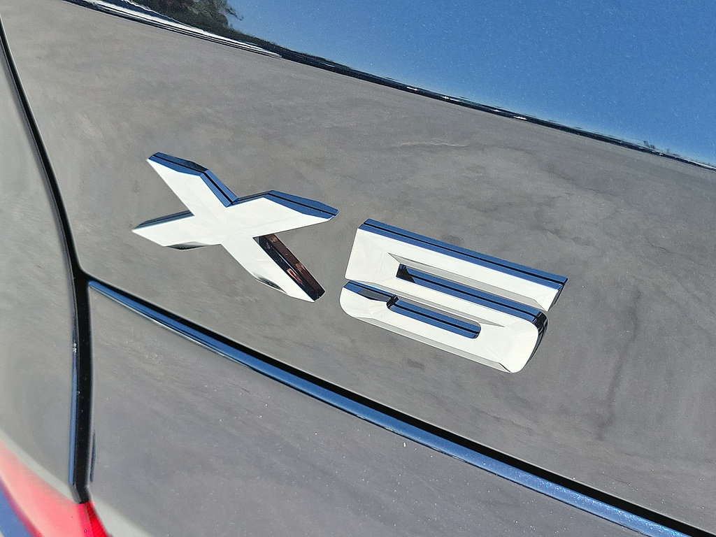 New 2026 BMW X5 xDrive50e w/ M Sport Package AWD/4WD image 7