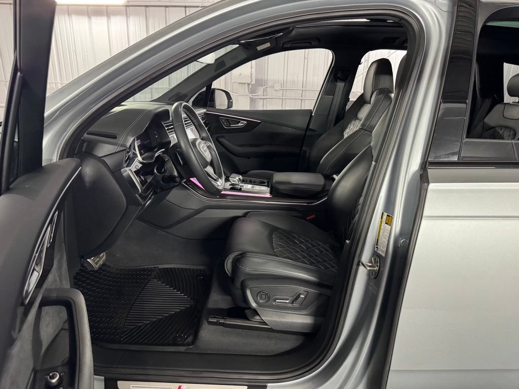 Used 2023 Audi SQ7 Premium Plus AWD/4WD image 42
