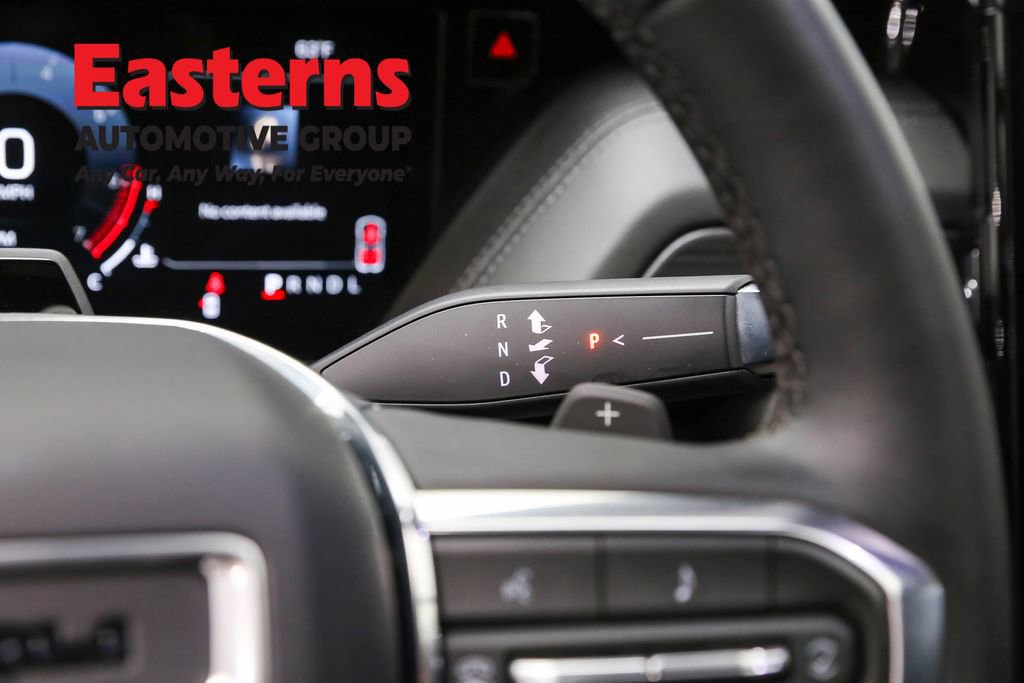 Used 2025 GMC Yukon XL Denali w/ Denali Reserve Package image 13