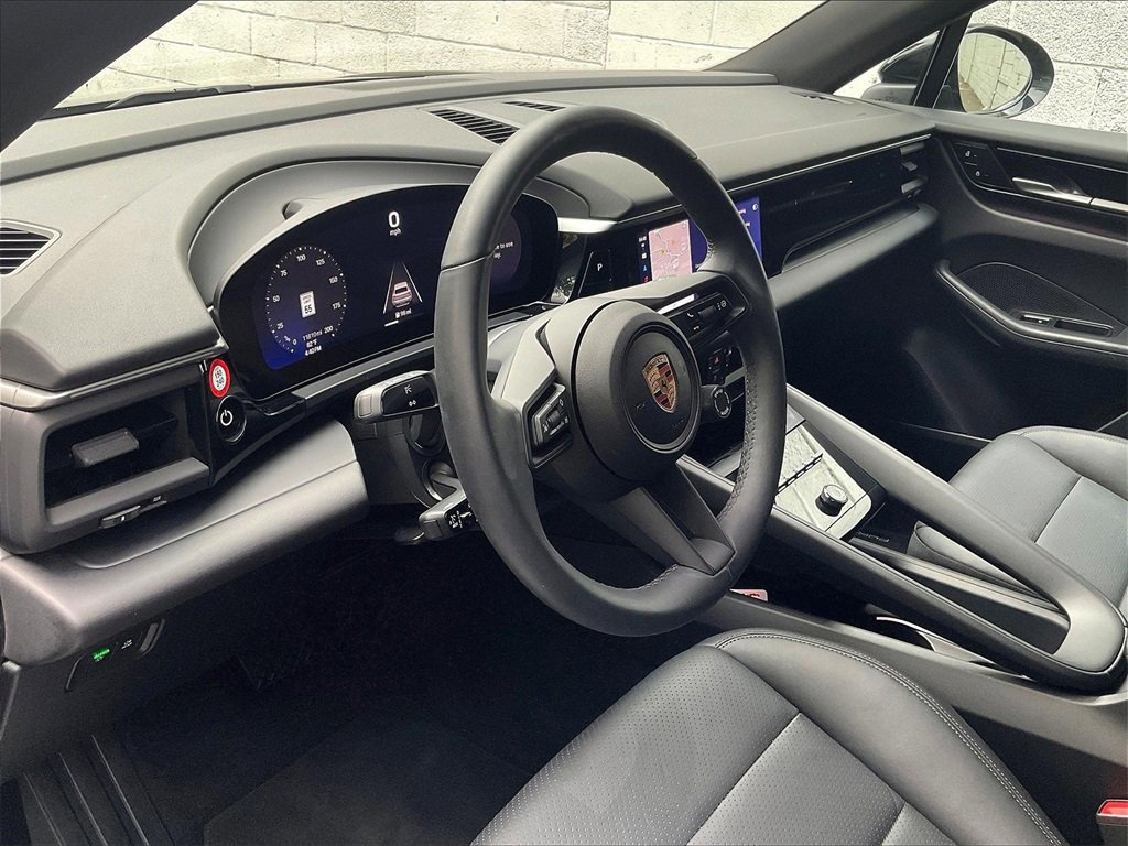 Certified 2024 Porsche Macan 4 Electric image 4
