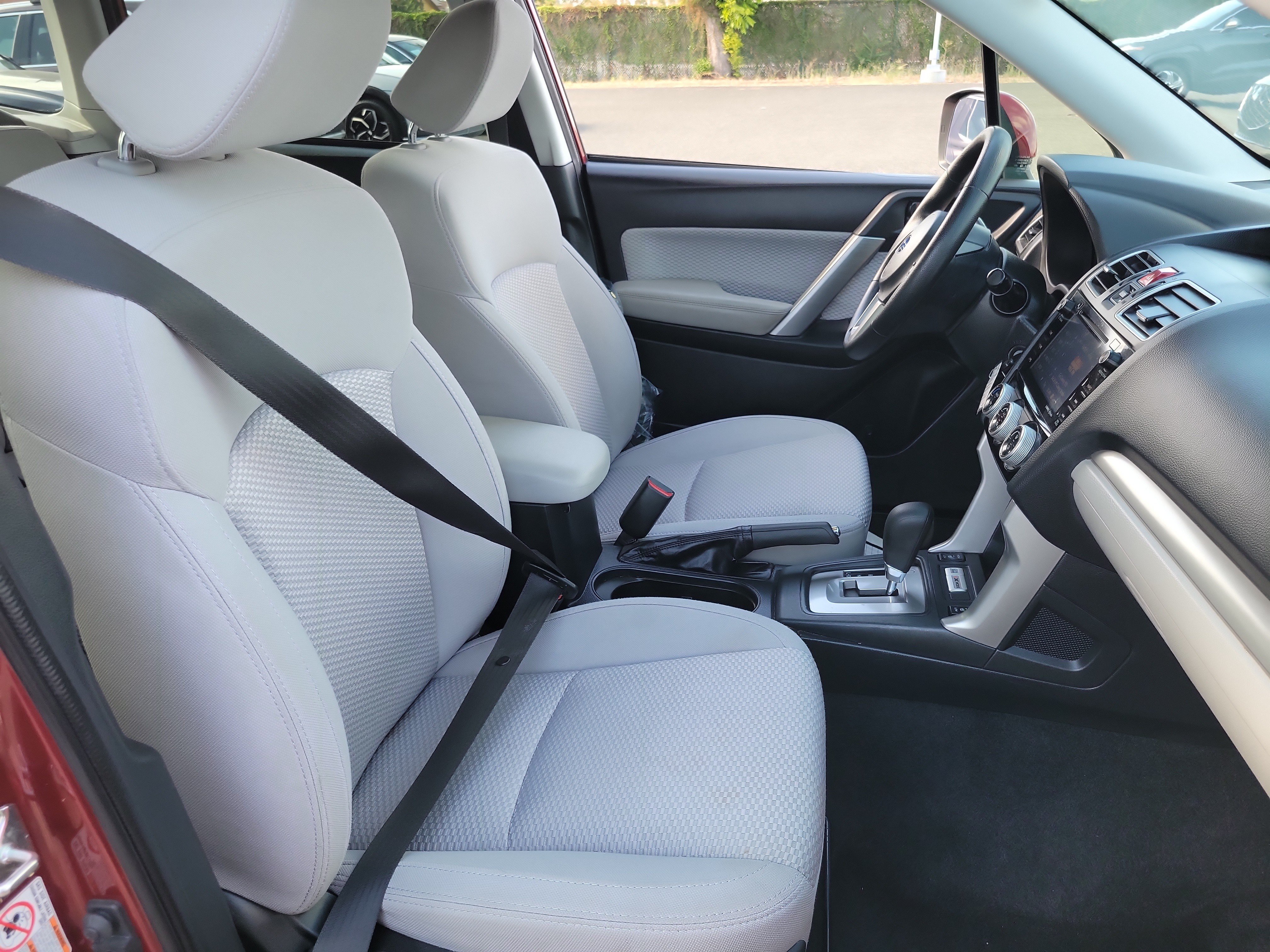 Used 2018 Subaru Forester 2.5i Premium AWD/4WD image 25