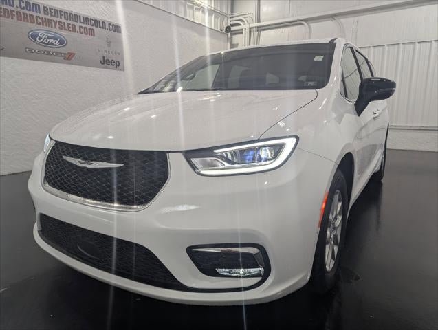 New 2026 Chrysler Pacifica Select image 33
