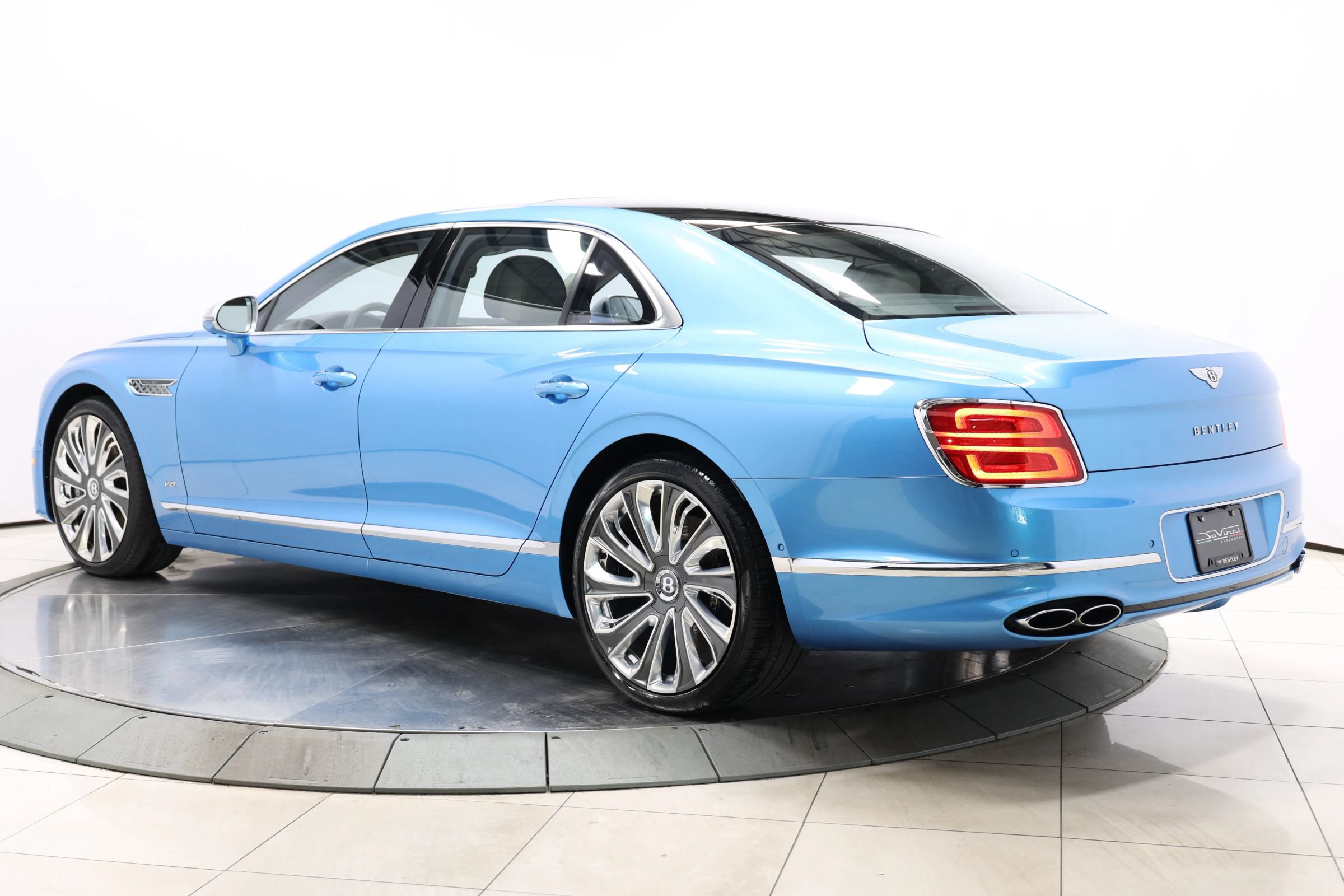 Used 2022 Bentley Flying Spur V8 AWD/4WD image 91