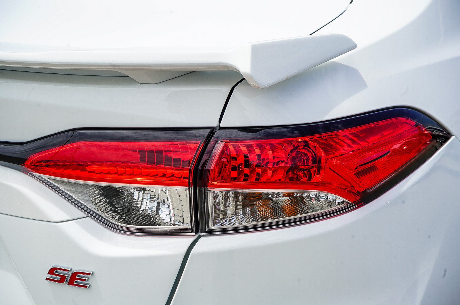 Certified 2025 Toyota Corolla SE w/ SE Premium Package FWD image 8