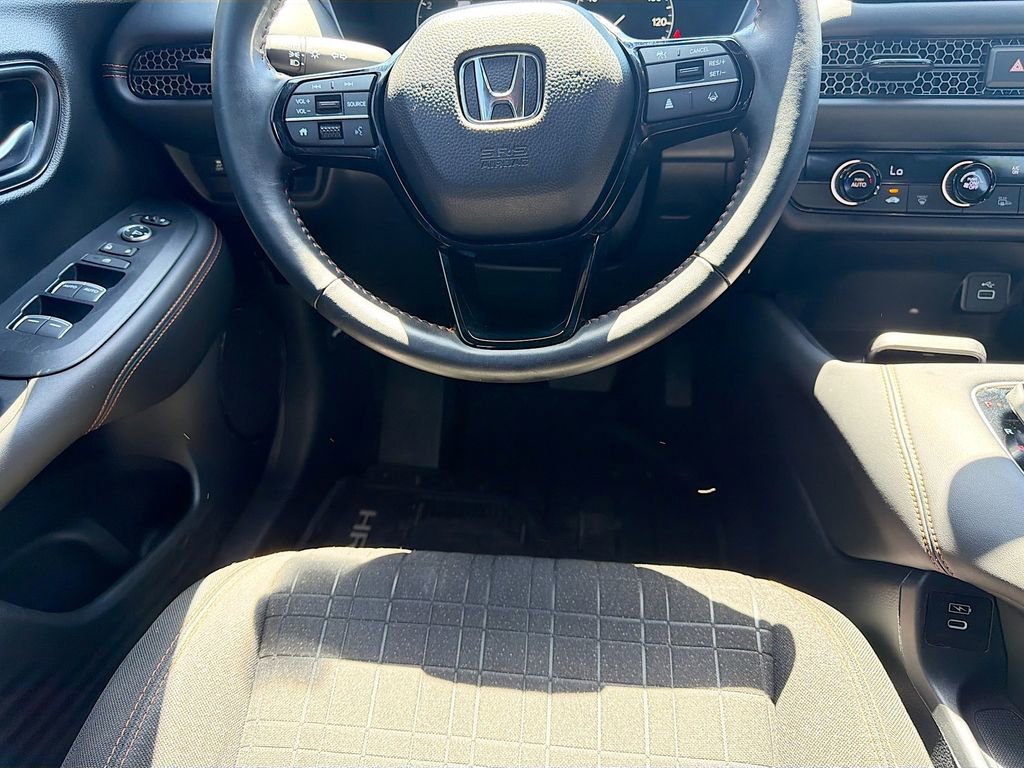 Used 2024 Honda HR-V Sport image 16