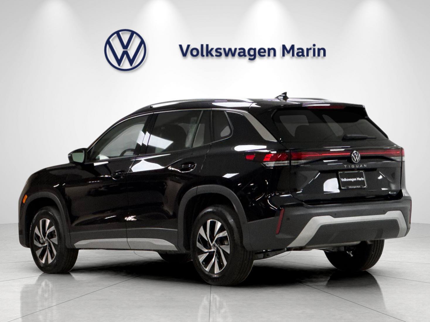 New 2026 Volkswagen Tiguan S AWD/4WD image 3