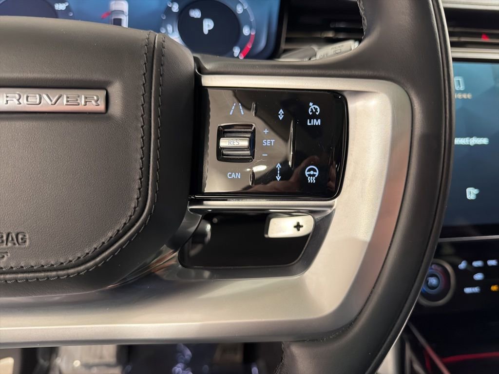 Used 2022 Land Rover Range Rover SE image 13