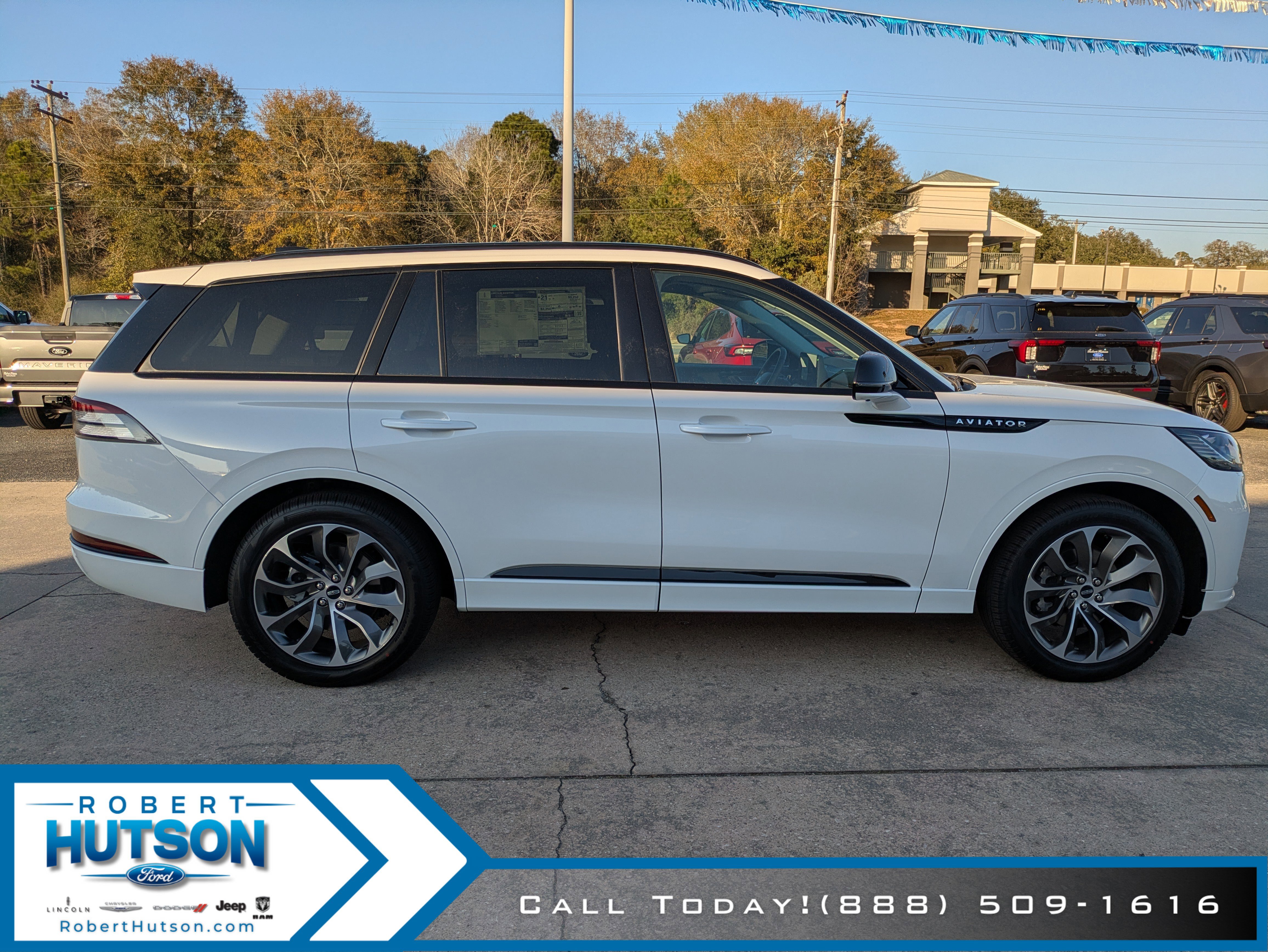 New 2026 Lincoln Aviator Premiere image 5