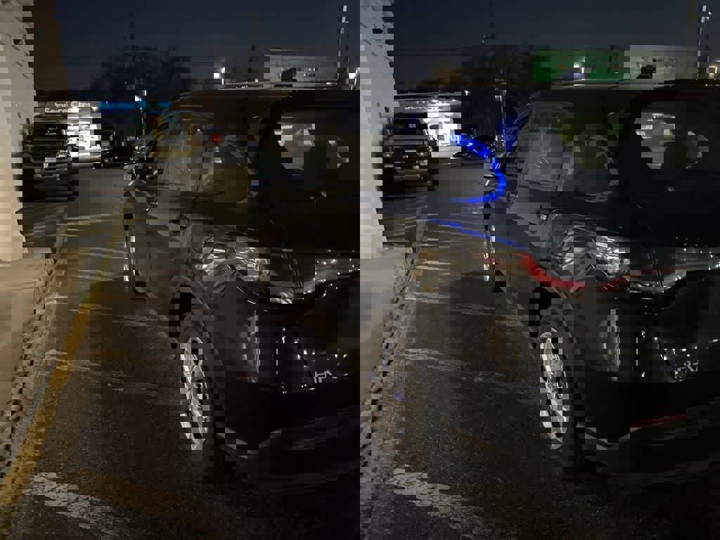 Used 2023 Honda HR-V LX image 18