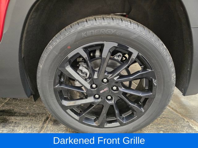 Used 2023 GMC Terrain SLT w/ Elevation Edition image 11