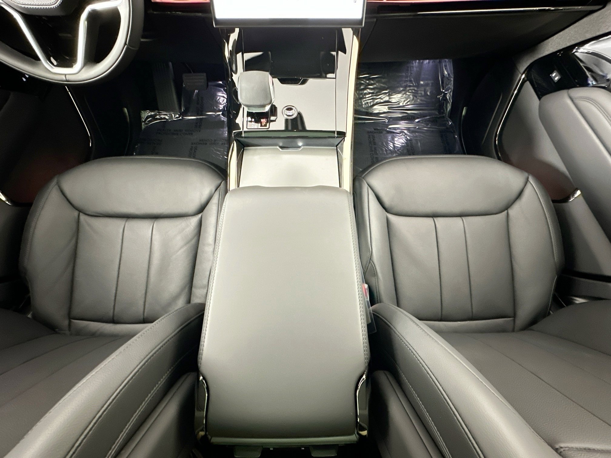 Used 2025 Land Rover Range Rover Sport image 21