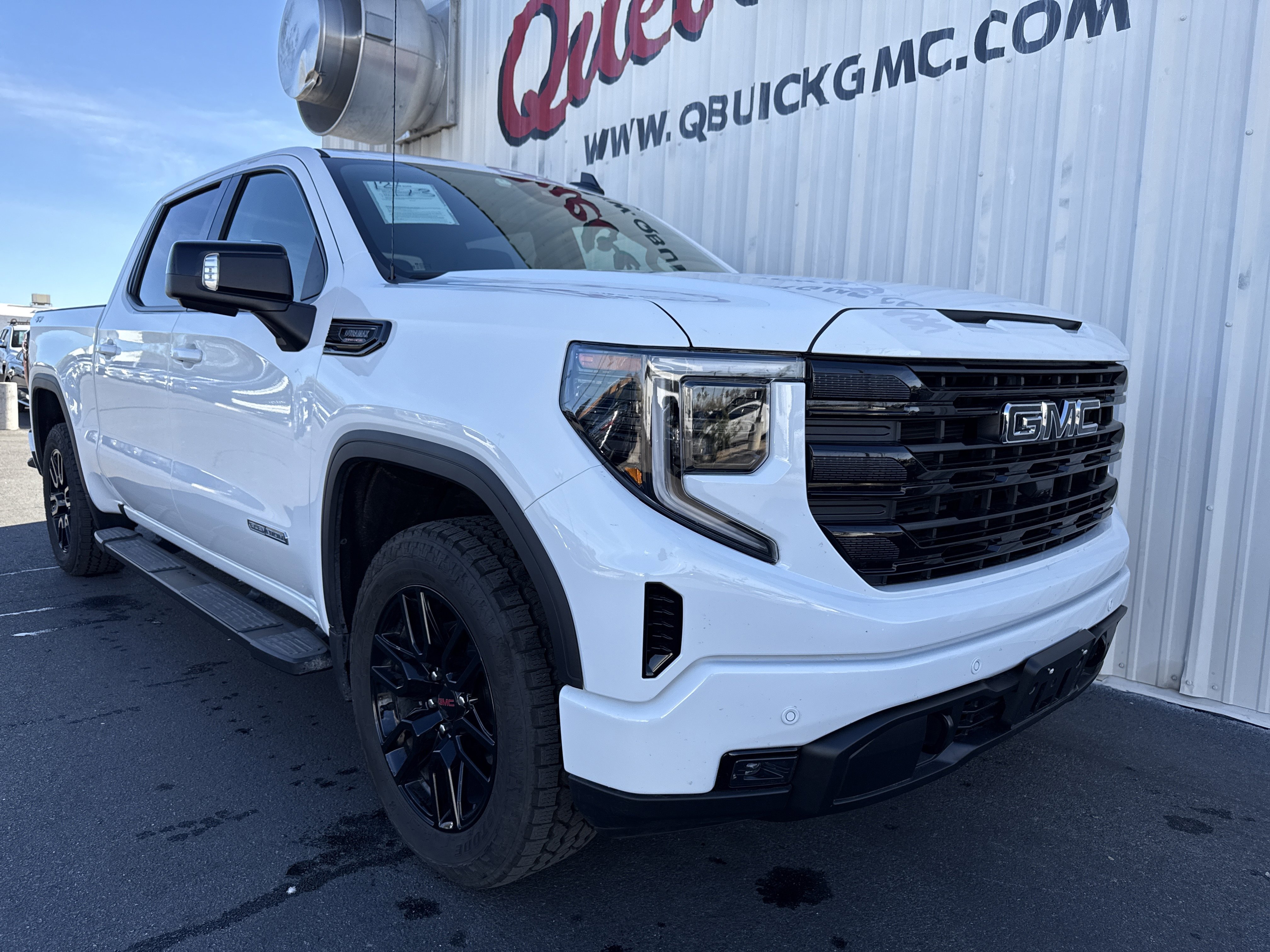 Used 2025 GMC Sierra 1500 Elevation w/ Elevation Premium Package image 32