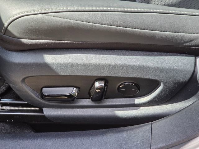 Used 2024 Lexus ES 250 w/ Premium Package image 16
