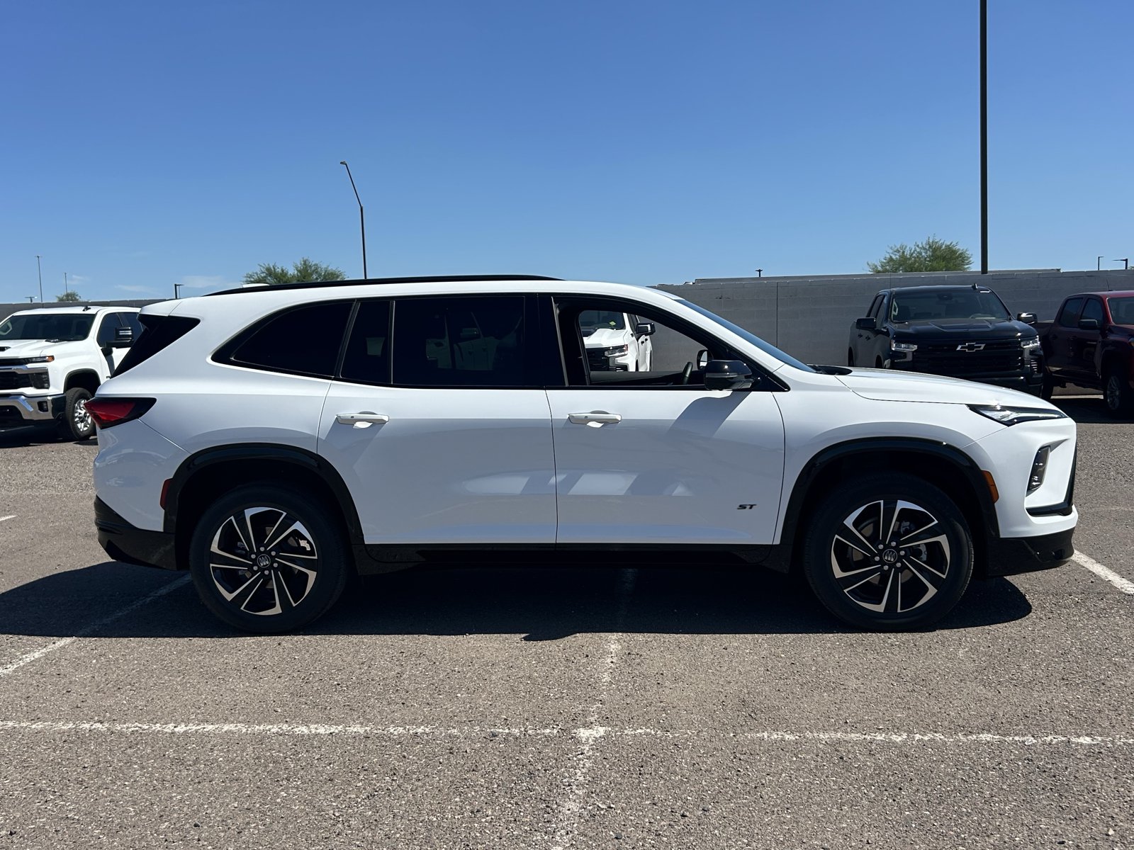 Certified 2026 Buick Enclave Sport Touring FWD image 6