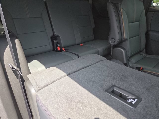 New 2026 GMC Acadia AT4 w/ Luxury Package AWD/4WD image 24