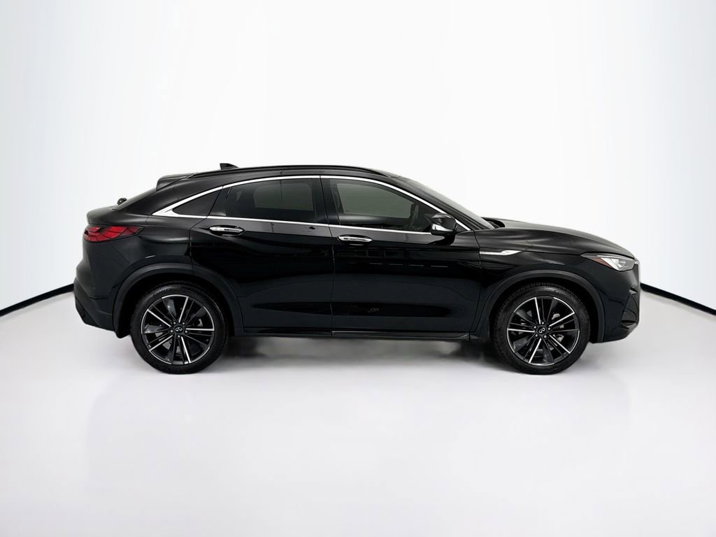 Used 2023 INFINITI QX55 Luxe w/ Cargo Package image 4