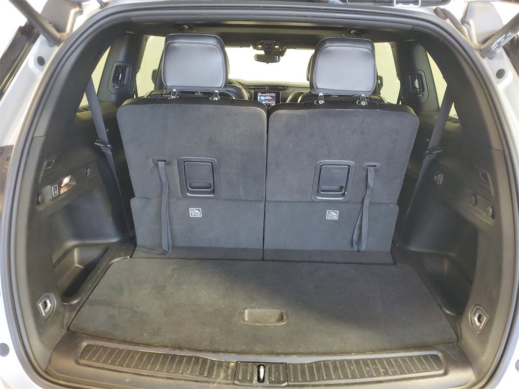 Used 2023 Jeep Grand Cherokee L Laredo image 24