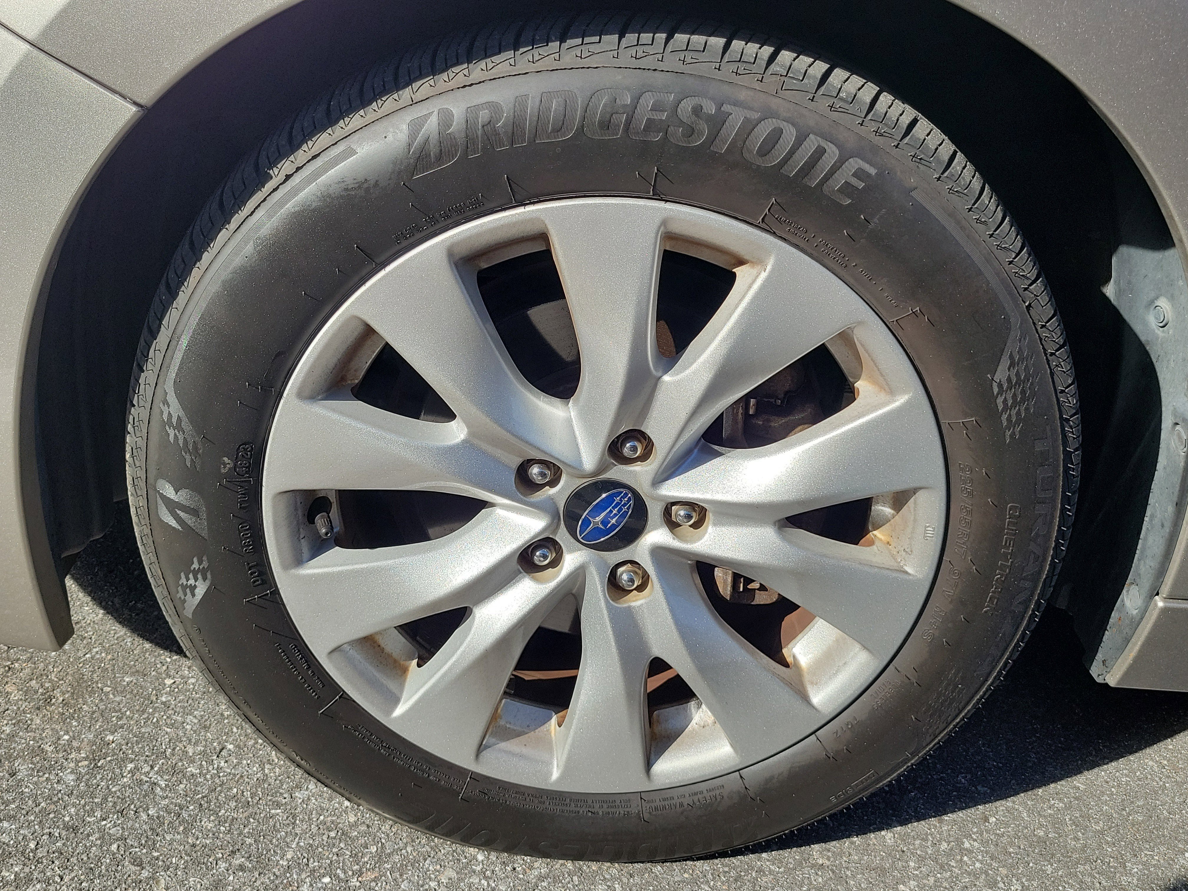 Used 2017 Subaru Legacy 2.5i Premium image 5