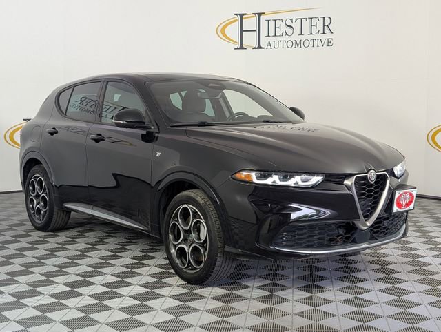 Used 2024 Alfa Romeo Tonale Ti image 2