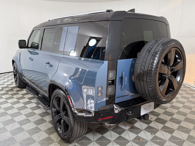New 2026 Land Rover Defender 110 X-Dynamic SE AWD/4WD image 4