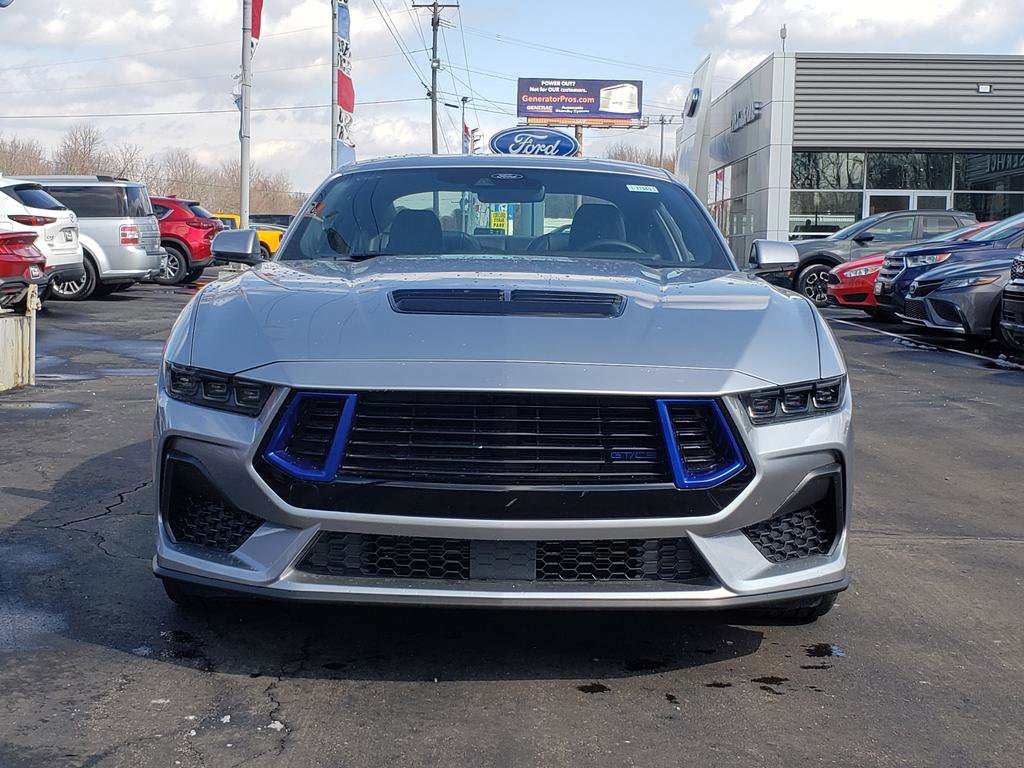 Used 2024 Ford Mustang GT Premium image 2