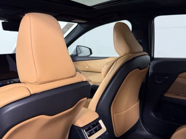 New 2026 Lexus ES 350e w/ Accessory Package (Z2) FWD image 26