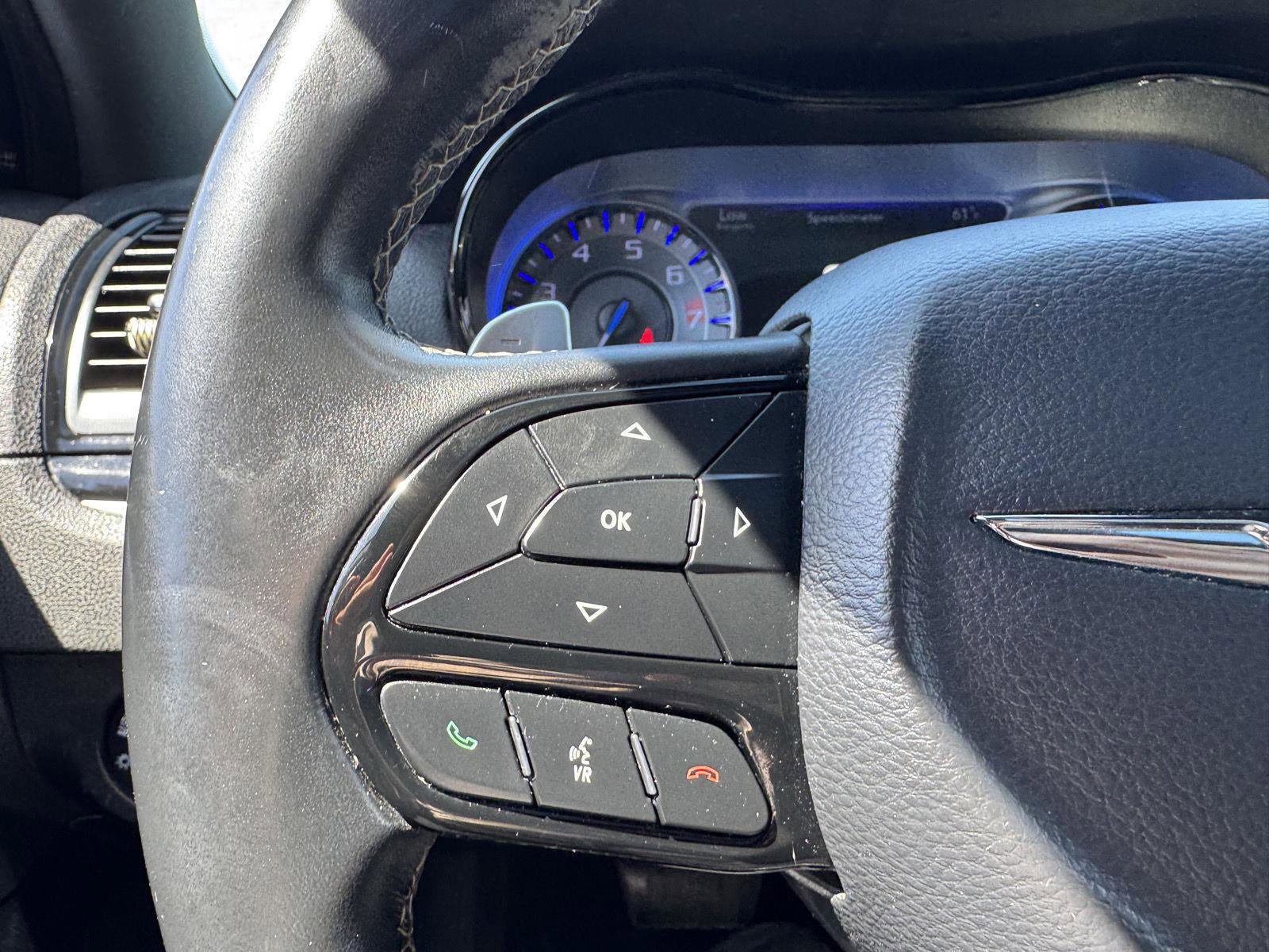 Used 2018 Chrysler 300 S w/ 300S Premium Group RWD image 20