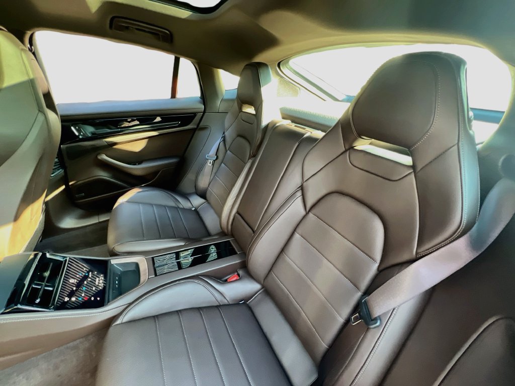 Certified 2025 Porsche Panamera 4S AWD/4WD image 24