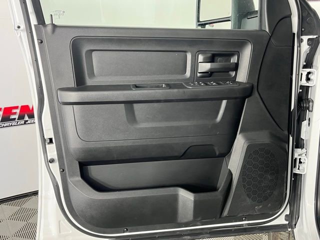 New 2026 RAM 3500 Tradesman w/ Chrome Appearance Group image 21