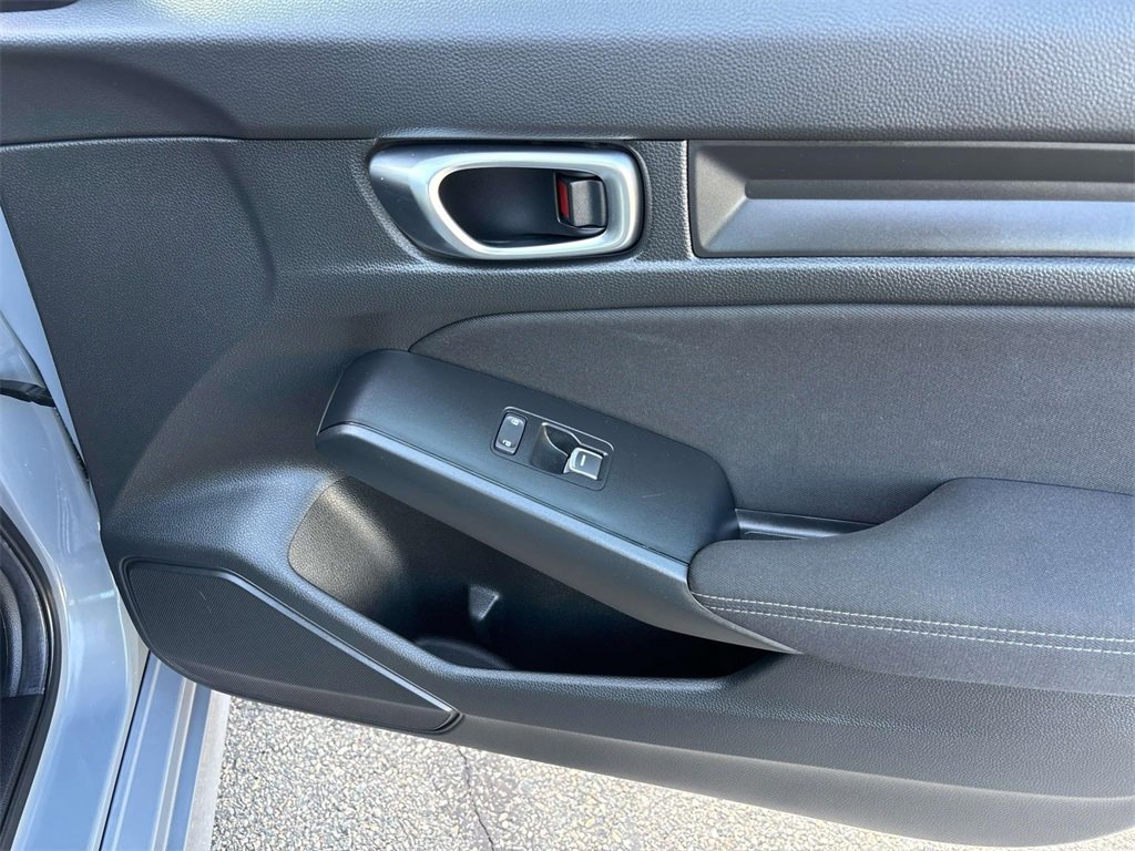 Used 2025 Honda Civic Sport image 16