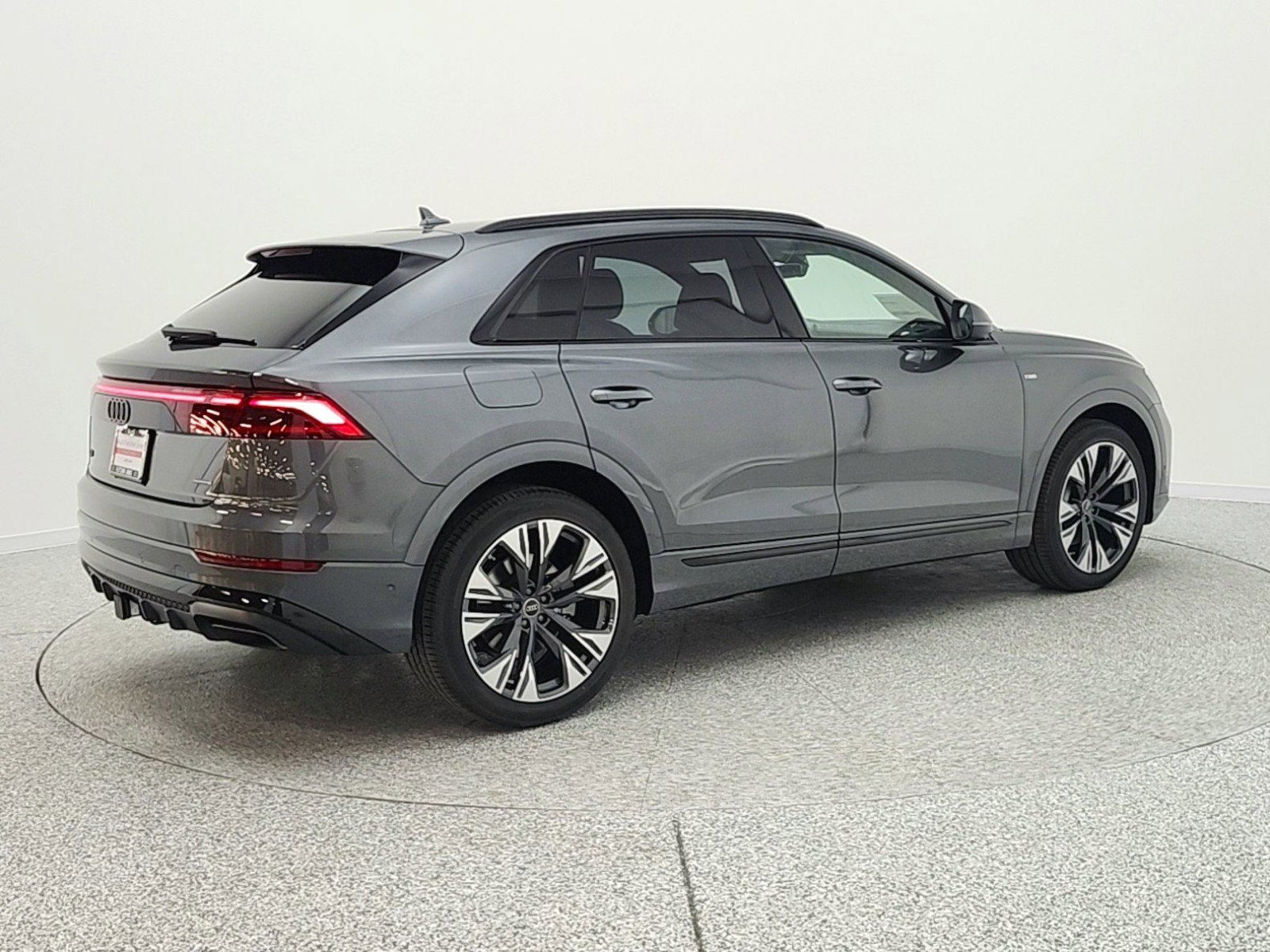 New 2026 Audi Q8 Premium Plus image 5