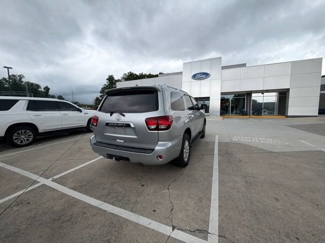 Used 2022 Toyota Sequoia SR5 AWD/4WD image 23