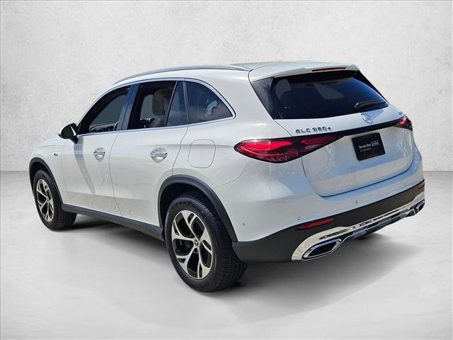 Used 2025 Mercedes-Benz GLC 350e 4MATIC image 8