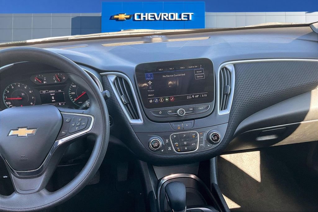 Used 2024 Chevrolet Malibu LT image 9