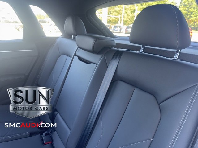 New 2025 Audi Q3 2.0T Premium image 25