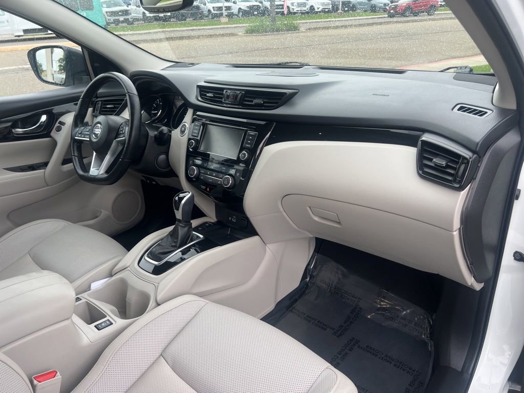 Used 2022 Nissan Rogue Sport SL w/ Premium Package AWD/4WD image 24