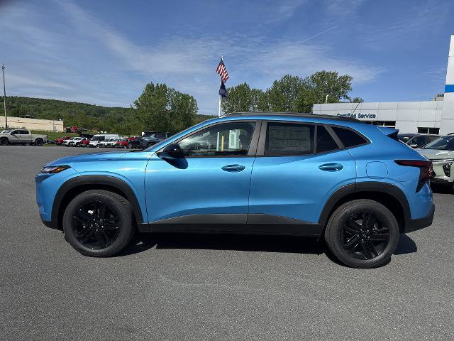 Used 2026 Chevrolet Trax ACTIV w/ Driver Confidence Package FWD image 2