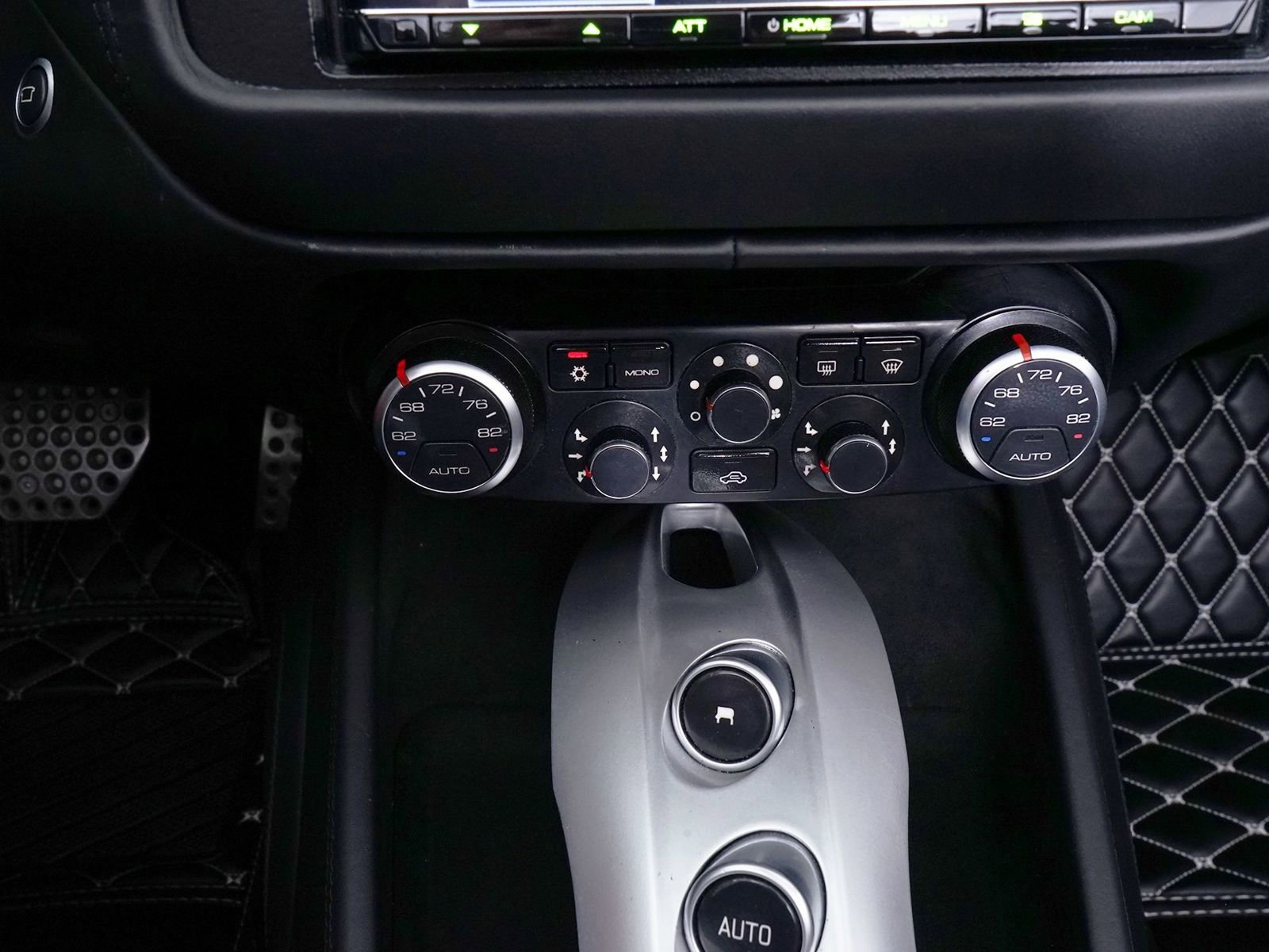 Used 2016 Ferrari California T image 31