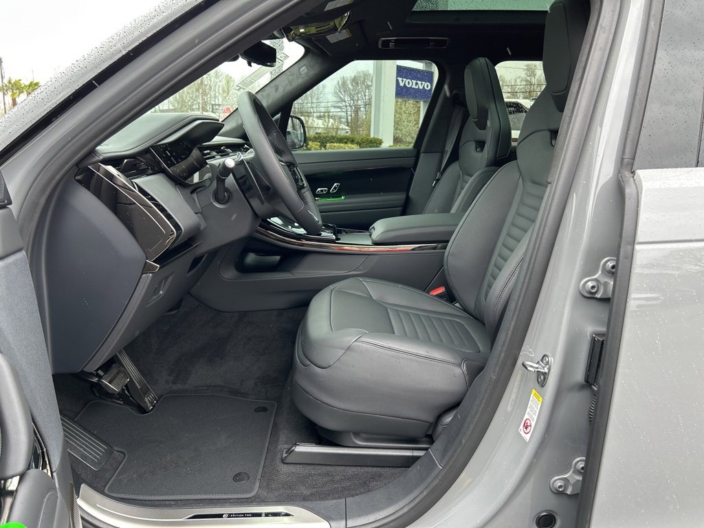 New 2025 Land Rover Range Rover Sport SV Edition Two image 4