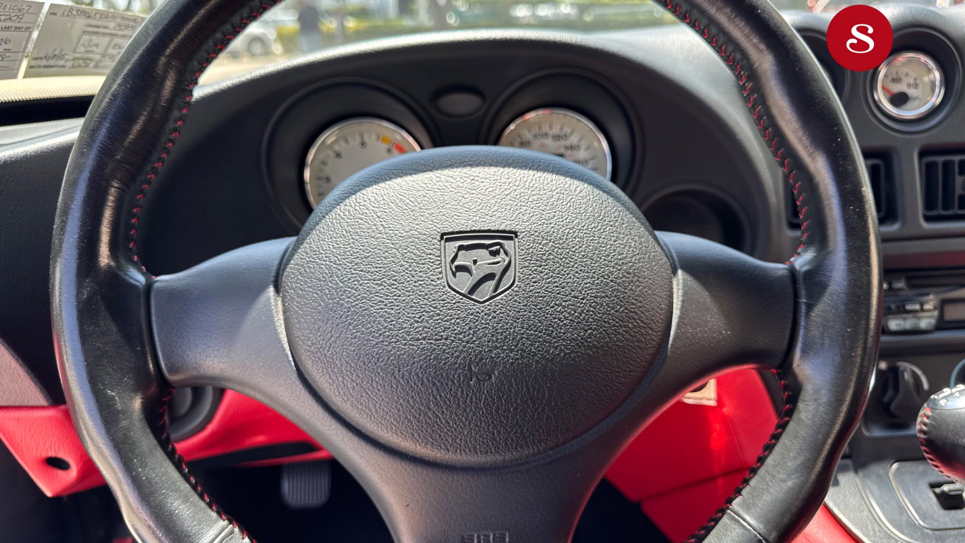 Used 2001 Dodge Viper RT/10 RWD image 11