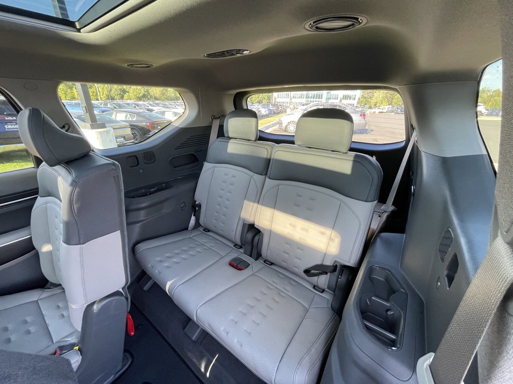 New 2026 Kia EV9 Wind image 28